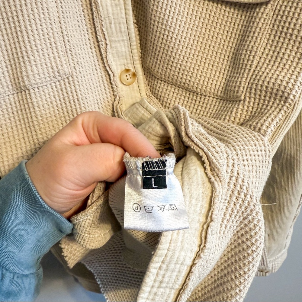 Beige Waffle Knit Button Down Shacket Utility Jac… - image 4